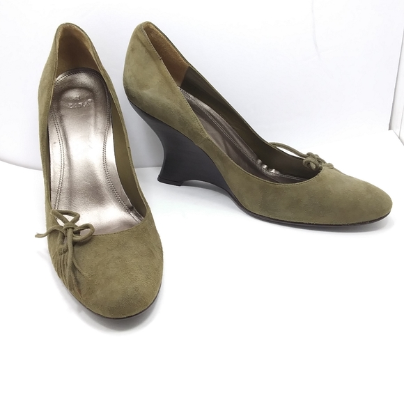 ZARA Olive Suede Curved Wedges Front Bow Detail EUC - Picture 2 of 8